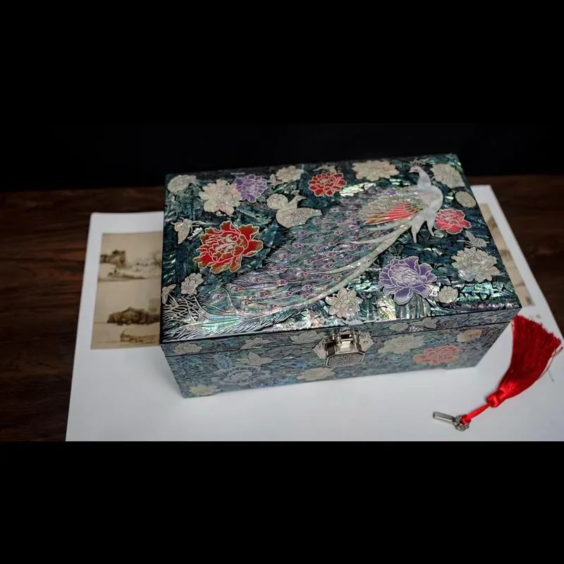 Polished luodian box with peacock and flower motif